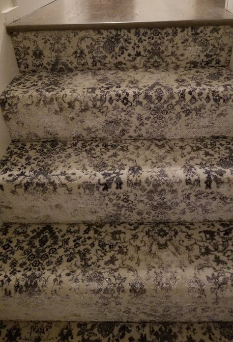 Traditional Carpet Pattern, Stairway Carpet, Patterned Stair Carpet, Stair Runner Installation, Carpeted Stairs, Carpet Staircase, Carpet Treads, Staircase Runner, Hardwood Stairs