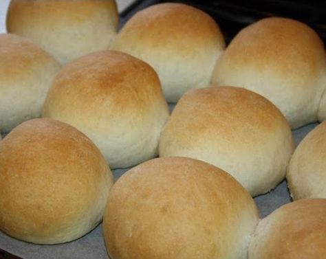 Trinidad Hops Bread Recipe, Hops Bread Recipe, Trinidadian Food, Catering Appetizers, Trini Recipes, Guyanese Food, Bits And Bites, Foolproof Recipes, Trinidadian Recipes