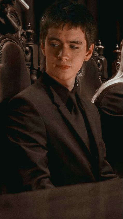 Oliver Wood Harry Potter, Sean Biggerstaff, Hery Potter, Film Harry Potter, Oliver Wood, Harry Potter Icons, Harry Potter Images, Weasley Twins, Harry Potter Draco Malfoy