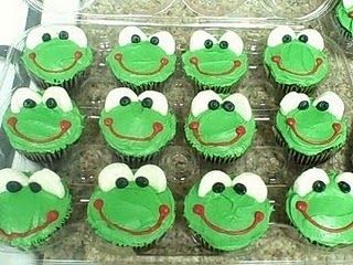 Cupcakes Cute, Frog Cupcakes, Frog Birthday Party, Leap Year Birthday, Candy Toppers, 11 Birthday, Frog Birthday, Frog Cake, Frog Theme