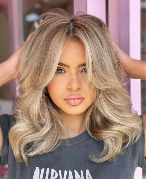 Sumer Style, Blonde Hair Inspiration, Blonde Hair Looks, Hair Color And Cut, Hair Inspiration Color, Curtain Bangs, Great Hair, Blonde Hair Color, Gorgeous Hair