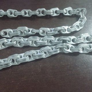 How to Make Chains From Soda Can Tabs: 7 Steps (with Pictures) Tab Ideas, Painting Canvas Crafts, Pop Top Crafts, Soda Tab Crafts, Can Tab Crafts, Soda Can Tabs, Pop Tab Crafts, Soda Can Crafts, Can Tabs