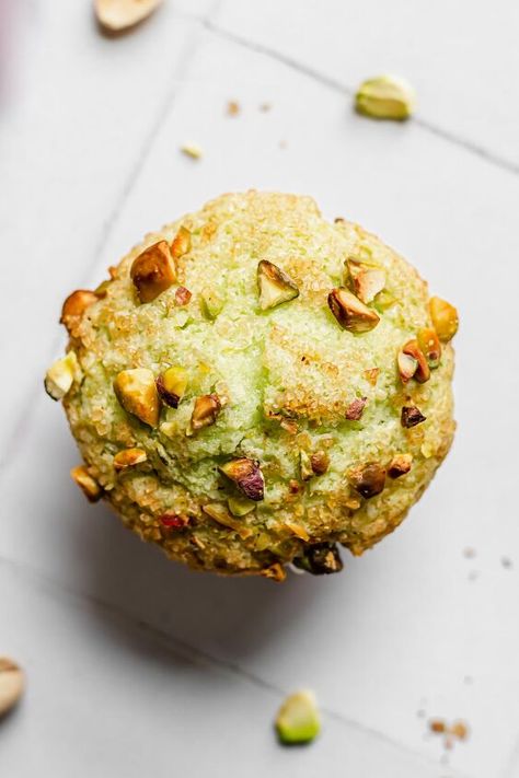 These Pistachio Muffins are just like the kind you see in the bakery! Topped with a sugar crust and real pistachios, they've got a crunchy muffin top with a totally moist, fluffy insides. First, allow me to entice you with the tidbit that this is a 30-minute bake start to finish. I love that for us! Second, did you also grow up eating these from the grocery store bakery? It's total nostalgia - I feel like I ate so many of them in high school especially.These bakery style pistachio mu… Pistachio Muffin, Apple Streusel Muffins, Pistachio Muffins, Breakfast Cakes, Coffee Muffins, Sweets Ideas, Pecan Chicken, Muffin Tops, Chocolate Banana Muffins