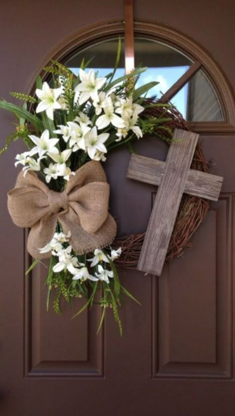 Bridgertons Aesthetic, Wreath With Cross, Wreaths For, Bridgerton Costumes, Wreaths Mesh, Easter Front Door Wreath, Aesthetic Easter, Diy Osterschmuck, Easter Front Door