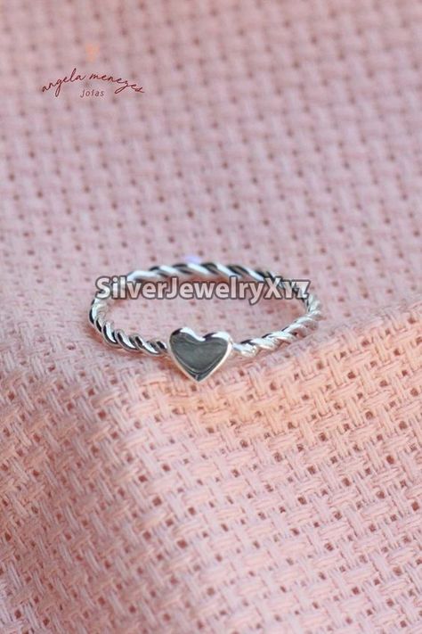 #twistedheartspinnerring #heartring #lovering #bohoring #couplesring #loversring #stackingring #minimalistring #silverring #dailyring #ropering #promisering #affectionring Silver Benefits, Hand Jewelry Rings, Twisted Heart, Pretty Jewelry Necklaces, Silver Ring Designs, Girly Accessories, Wound Healing, Classy Jewelry, Fancy Jewellery