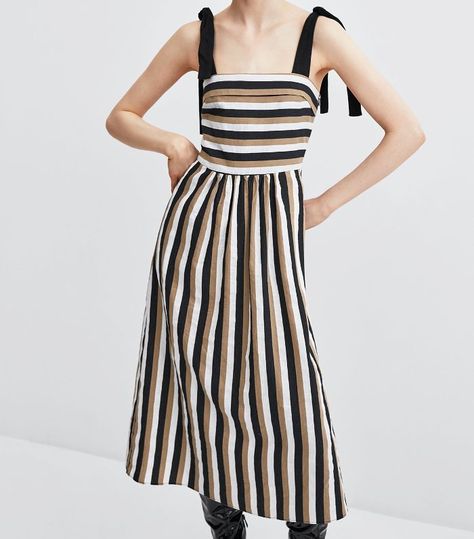 Zara Striped Midi Dress Plain Dress Casual, Summer Dresses Uk, Cheap Summer Outfits, Side Split Maxi Dress, Cheap Summer Dresses, Scoop Neck Midi Dress, Plain Maxi Dress, Floral Dress Casual, Sleeveless Short Dress