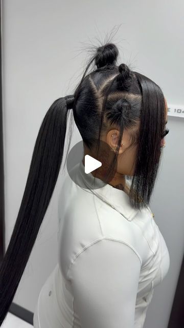 MIYA WIYA on Instagram: "This my first attempt yall & i can’t get over it 😍😍   Inspo : @shanellrose   • • • • • follow @thesleekcreation for more !! 🎀   #ponytail #sleekponytails #htxhairstylist #houstontx #atlhair #ponystyles #content #viral" Ponytail Black Girls Hairstyles, Black Ponytail Hairstyles With Weave, Black Girls Hairstyles Ponytails, Quick Ponytail Hairstyles Black Hair, 3d Ponytail, Drawstring Ponytail Hairstyles, Sleek Ponytail Black Women, Cute Ponytail Styles, Ponytails Hairstyles