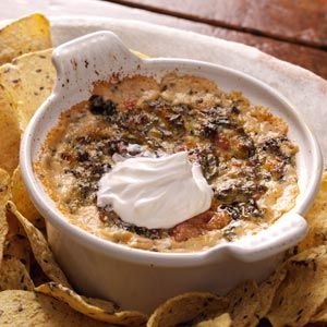 Santa Fe Spinach Dip from Cheddars -thought we could try this for Adrianne sometime! Tex Mex Dip, Vegetarian Alfredo, Spinach Dip Recipe, Sante Fe, Cheese Snacks, Creamed Spinach, Spinach Dip, Dip Recipe, Appetizer Dips