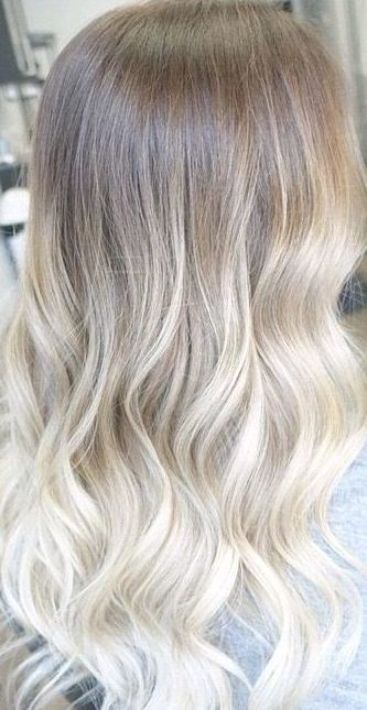 48 Beautiful Platinum Blonde Balayages for Summer 2019, Platinum Blonde Balayage Dyeing platinum blonde balayage as dynamic as trends on clothing. Each year, stylists come up with something new. Of course, ..., Platinum Blonde Hair Blonde Bayalage, Platinum Blonde Balayage, Balayage Blond, Blond Balayage, Latest Hair Color, Ombre Hair Blonde, Latest Hair, Makijaż Smokey Eye, Balayage Hair Blonde