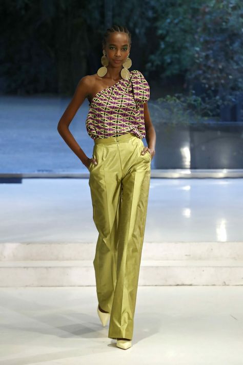 Imane Ayissi Couture Spring Summer 2022 – DOOR11 Colour Combinations Fashion, Classy Winter Outfits, Summer Lookbook, Spring Summer 2022, Resort Collection, Black Women Fashion, Suit Fashion, Summer 2022, Couture Collection