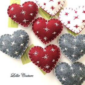 NLQ photo: 20. desember! Sewing Christmas, Modern Christmas Ornaments, Felt Christmas Decorations, Felt Decorations, Felt Christmas Ornaments, Christmas Ornament Sets, Christmas Sewing, Felt Hearts, Scandinavian Christmas