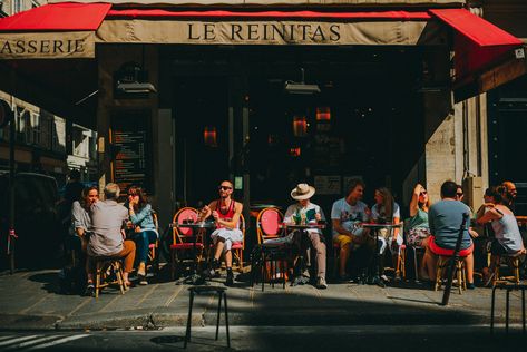 Paris Cafe Photography, Midnight In Paris, Shakespeare And Company, Movie Locations, Paris Cafe, Tourist Trap, Dramatic Lighting, French Bistro, Paris Photography