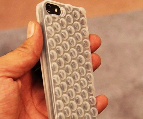 Protect your precious smartphone with the same level of cushioning it had the day it arrived from the factory with the iPhone bubble wrap case. This novelty... Tech Ideas, Fancy Things, Smart Ring, Apple Cases, Buy Iphone, Iphone Leather Case, Iphone 5 Case, Pattern Iphone, Iphone Cover