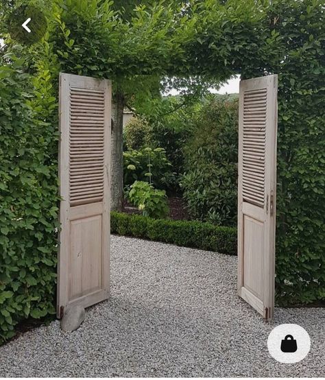 Swedish Garden, Old Shutters, Garden Entrance, Interior Modern, Garden Cottage, Back Garden, Garden Fence, Garden Gates, Backyard Landscaping Designs