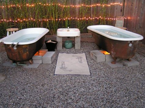 This is what a friend of Greg's did with their backyard. Love it, the fire below the tub, heats up the water. Outdoor Bathtub Fire, Fire Heated Bathtub, Fire Bath Outdoor, Outdoor Bath Diy, Outdoor Tubs, Backyard Bathtub, Outdoor Bathtub Diy, Outdoor Tub Ideas, Outside Bathtub