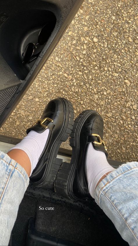 Cute black moccasins shoes white socks light denim Black Moccasins Outfit, Moccasins Outfit, Black Moccasins, Moccasins Shoes, White Socks, Leather Moccasins, Shoes White, Light Denim, Ankle Socks