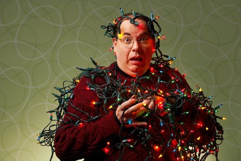 15 Weird Photos Of People Tangled In Christmas Lights | HuffPost Professional Christmas Lights, Free Printable Christmas Cards, Tangled Lights, Holiday Cleaning, Christmas Light Installation, Love Is An Action, Colonial Christmas, Free Christmas Printables, Printable Christmas Cards