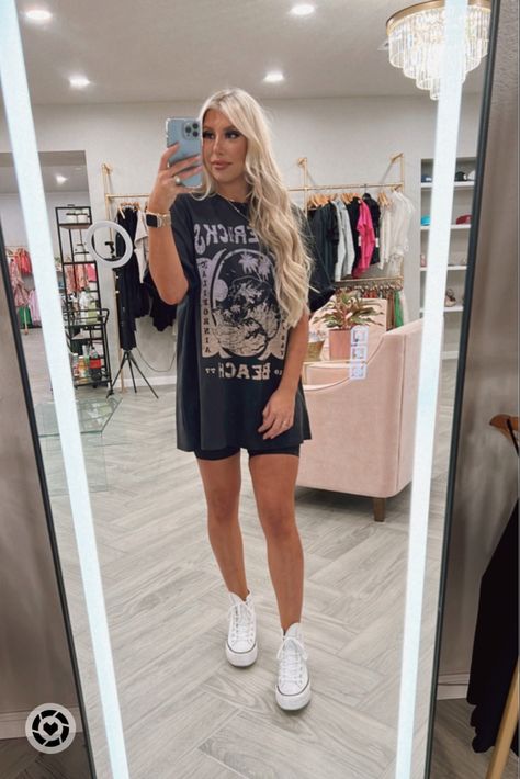 Platform Converse With Dress, Converse And Dress Outfit, Dresses With Converse, White Platform Converse Outfit, Platform Converse Outfit Summer, Platform Converse Outfits, Converse Platform Outfit, Chuck Taylors Outfit, Converse With Dress