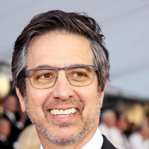 Hardcore Italians on Instagram: "🇮🇹 Italian American of the Day: Ray Romano 🇺🇸 Ray Romano's comedic brilliance has brought laughter to countless hearts. With his Italian roots as a strong foundation, he charmed audiences worldwide through "Everybody Loves Raymond" and continues to shine in the world of entertainment. A true Italian American gem. 🤣🎭 #ItalianAmericanHeritageMonth #RayRomano Read more about Ray Romano on our Story 📕" Ray Romano, Bernie Mac, Nancy Cartwright, Everybody Loves Raymond, Vanna White, Russell Simmons, Everybody Love Raymond, Spike Lee, Donny Osmond