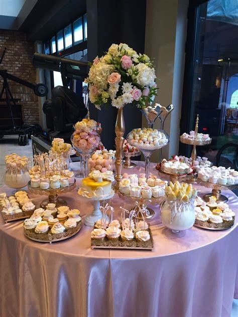 Sweet Table Set Up Ideas, Round Table Dessert Table, Garden Theme Candy Table, Sweet Table Quinceanera, Wedding Cake Tables Ideas Elegant, Elegant Buffet Table Ideas, Desert Table Setup, Elegant Candy Table Ideas, Elegant Wedding Food Stations Dessert Tables