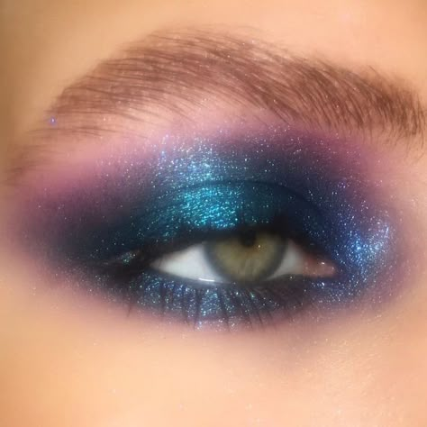 Editorial Make-up, Maquillage On Fleek, Drag Make-up, Make Up Inspiration, Makeup Lessons, Purple Makeup, Smink Inspiration, Natural Makeup Tutorial, Purple Eyeshadow