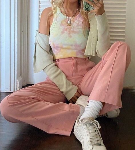 Mode Pastel, Looks Pinterest, Pastel Outfit, Smart Casual Outfit, Grunge Style, Colourful Outfits, Up Girl, Looks Vintage, Spring Summer Outfits