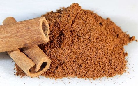 7 Additional Reasons To Include Cinnamon In Your Diet Homemade Ant Killer, Cinnamon Uses, Ant Repellent, Cassia Cinnamon, Cinnamon Benefits, Primitive Fabric, Ceylon Cinnamon, Old Fashioned Recipes, Cinnamon Powder