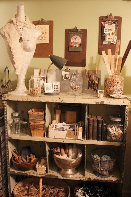 Vintage Cubbies, Boutique Displays, Vintage Haberdashery, Style Shelves, Create Storage, Crafting Room, Antique Booth Displays, Vintage Booth, Antique Booth Ideas