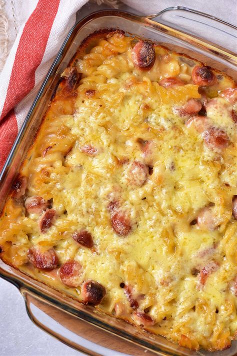 Cheesy hot dog casserole with noodles baked in the oven is pure comfort food. Or make into chili cheese dog casserole for dinner. Hot Dog Casseroles, Hot Dog Recipe, Recipes Using Hot Dogs, Recipes With Hot Dogs, Chicago Dog Recipe, Oven Hot Dogs, Chili Cheese Dog Casserole, Chili Dog Casserole, Hot Dog Casserole