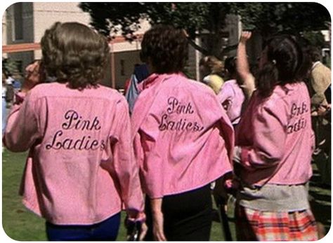 im  marty  for the pink ladys from  grease Grease Aesthetic, Dinah Manoff, Girl Gang Shirt, Pink Ladies Grease, 50s Aesthetic, Grease Is The Word, Grease Movie, 90’s Aesthetic, Grunge Look