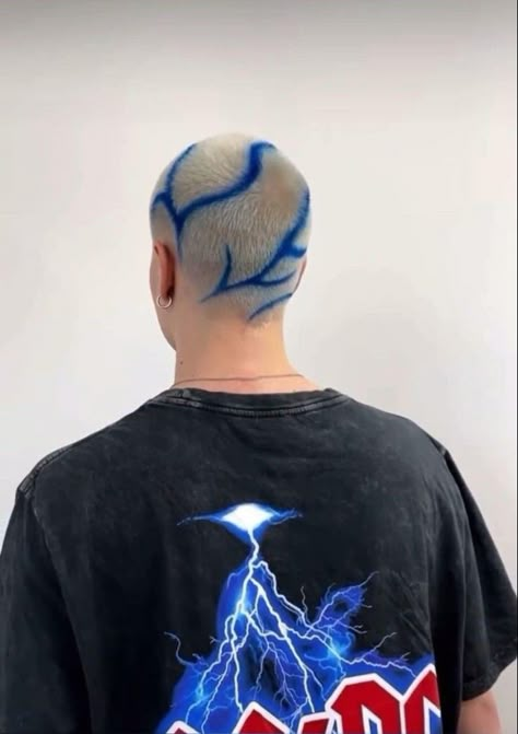 Vibes Drawing, Mens Blue Hair, Buzz Cut For Men, Bleached Hair Men, Shaved Head Designs, Flame Hair, Short Dyed Hair, Cool Hair Designs, Quiz Buzzfeed