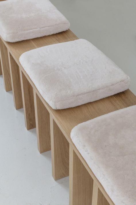 Long Bench in Oak by Tinatin Kilaberidze Cafe Bench, Bedside Bench, How To Bend Wood, Entry Bench, Contemporary Villa, Long Bench, Counter Design, Bench Stool, Style Japonais