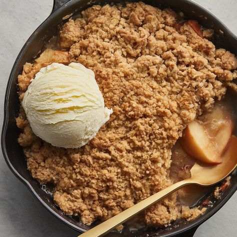 Tasty Apple Crumble Recipe - Instacart Apple Crumble Crisp, Apple Crumble Aesthetic, Apple Crumble Pie, Apple Crumble Recipe, Interesting Recipes, Kinds Of Desserts, Crumble Recipe, Apple Filling, Gluten Free Sweets