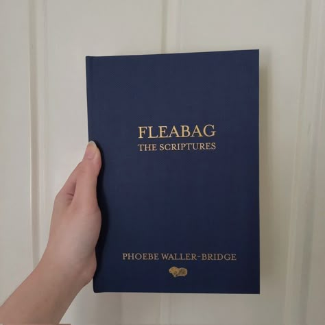 Fleabag The Scriptures Book, Fleabag Book, I Cried For You, 100 Books To Read, Unread Books, Book Recs, Girl Reading, Book Reader, I Love Books