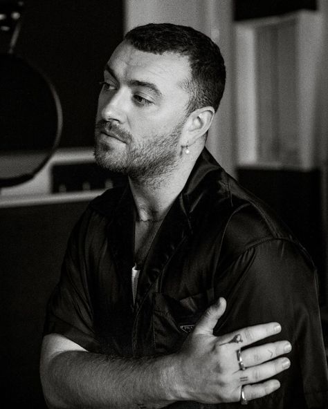 @samsmithnewyork’s Instagram profile post: “Only 10 more sleeps remain until the album Love Goes drops and the livestream concert from the legendary Abbey road studios premiere! For…” Sam Smith Aesthetic, Sam Smith Lyrics, Diamonds Lyrics, Sam Smith Instagram, Abbey Road Studio, He Is My Everything, Rap God, Sam Smith, Abbey Road