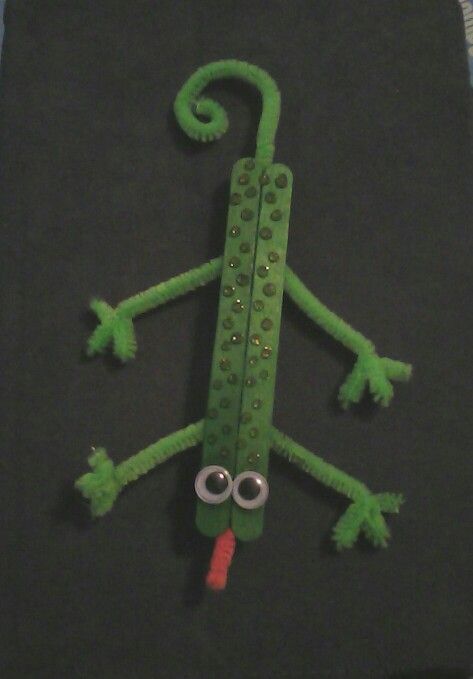 Lizard Popsicle Stick Turtle, Sticks Craft Ideas, Lizard Craft, Sticks Craft, Popsicle Crafts, Pipe Cleaner Crafts, Stick Crafts, Popsicle Stick Crafts, Pipe Cleaners