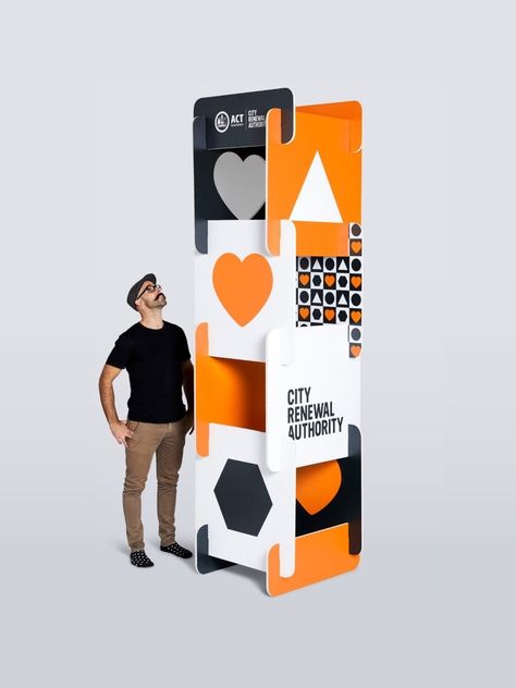 Pop Up Exhibition Stand, Standing Signage Outdoor, Information Booth Design, Expo Banner Design, Activation Booth Design, Exhibitor Booth Ideas, Pop Up Signage, Instalation Exhibition, Event Wayfinding