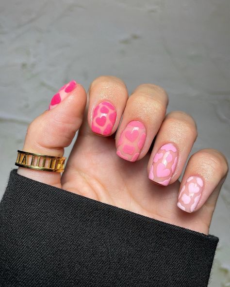 okay so are we already posting valentines inspo? .. I’m in 💘 2023’s sets, not sure how I’m going to top these, I loved them all 🥹❤️… | Instagram Valentines Day Nails Square, Pink Heart Nails, Cute Pink Heart, Blush Pink Nails, Country Nails, Valentines Day Nails, Romantic Nails, February Nails, Trendy Nail Art Designs