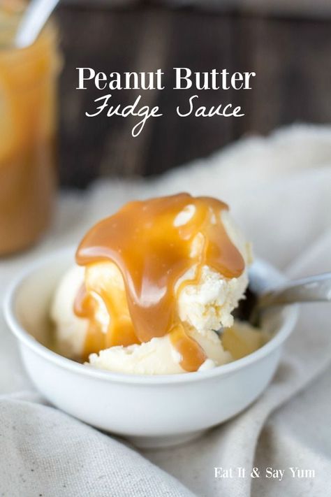 The ultimate ice cream topping for all those who love peanut butter! This Peanut Butter Fudge Sauce can make all your peanut butter dreams come true! Maybe. I LOVE hot fudge sauce. And I thought, … Ice Cream Sauce, Homemade Hot Fudge, Dessert Oreo, Hot Fudge Sauce, Peanut Butter Sauce, Desserts Keto, Coffee Ideas, Butter Fudge, Frozen Custard