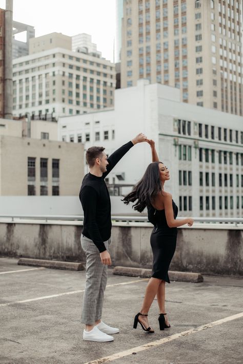 Engagement Black Dress, Rooftop City Photoshoot, City Vibes Engagement Pictures, Engagement Pictures Rooftop, 1950 Engagement Photos, Couple Photoshoot City Picture Ideas, City Photoshoot Engagement, Door County Engagement Photos, Engagement Photoshoot Rooftop