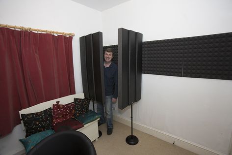 ...or used to form a makeshift vocal booth when recording. Diy Vocal Booth, Vocal Recording Studio, Recording Studio Diy, Sound Booth, Film Composer, Vocal Booth, Podcast Setup, Recording Booth, Home Recording Studio Setup