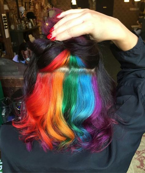 Peekaboo Hair Color Ideas, Peekaboo Hair Color, Cowgirls Hairstyles, Hidden Rainbow Hair, Hidden Hair Color, Peekaboo Hair Colors, Hair Color Underneath, Peekaboo Hair, Cute Hair Colors