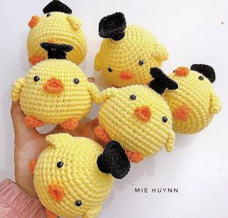 PATRONES AMIGURUMI GRATIS: PATRON GRATIS POLLO AMIGURUMI 61261 Bouquet Crochet, Amigurumi Crochet, Crochet Amigurumi, Amigurumi, Easter, Internet, Crochet, Tela