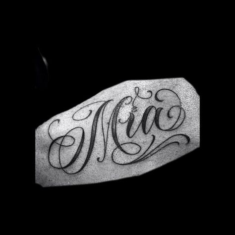 Mia Tattoo, Milo Tattoo Name, Micheal Tattoo Name, Michael Name Tattoo Design, Smith Tattoo Name, Hernandez Tattoo Lettering, Hand Lettering Drawing, Watch Tattoos, Writing Fonts