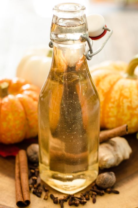 Pumpkin Spice Syrup For Coffee, Pumpkin Spice Simple Syrup, Coffee Shop Drinks, Pumpkin Spice Syrup Recipe, Homemade Pumpkin Spice Syrup, Pumpkin Pie Syrup, Syrup For Coffee, Onion Strings, Homemade Pumpkin Spice Latte