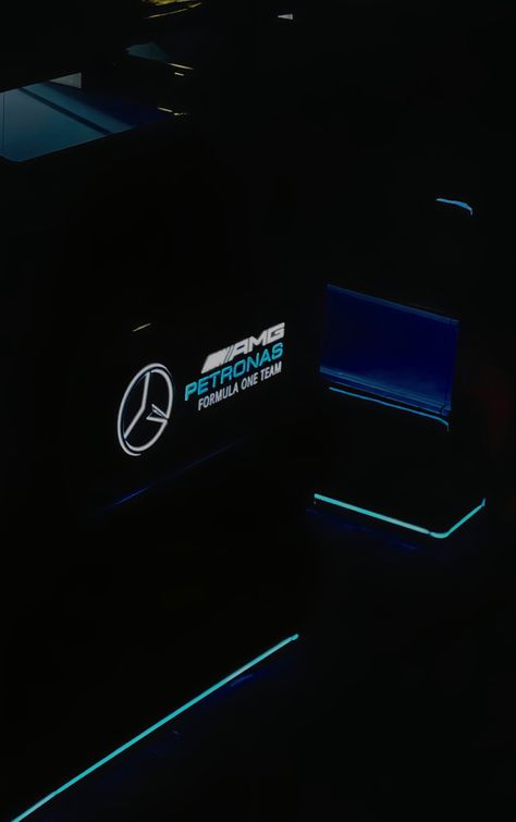 Formula One Aesthetic Mercedes, F1 Aesthetic Mercedes, Mercedes Girl Aesthetic F1, Mercedes F1 Aesthetic, Mercedes Core, F1 Notebook, F1 Background, F1 Flags, Aesthetic Mercedes