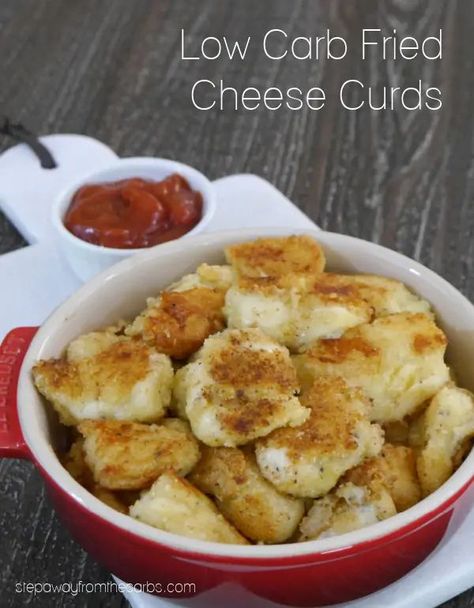 These low carb fried cheese curds are a fantastically tasty keto friendly appetizer or snack! Gluten free recipe. Snacks Board, Cheese Curds Recipe, Keto Pork Rinds, Low Carb Ketchup, Fried Cheese Curds, Grain Brain, Keto Snacks Easy, Keto Sides, Fried Cheese