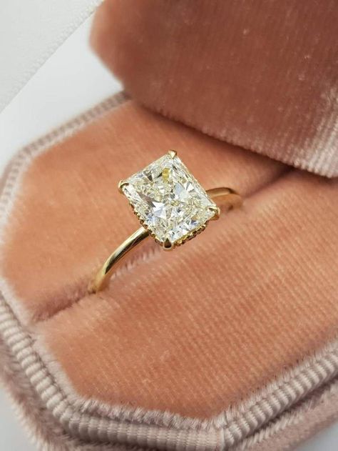 Radiant Cut Moissanite Ring, Radiant Cut Rings, Radiant Cut Engagement Rings, Wedding Ring For Her, Wedding Rings Solitaire, Moissanite Diamond Rings, Bridal Ring Sets, Dream Engagement Rings, Engagement Ring Cuts