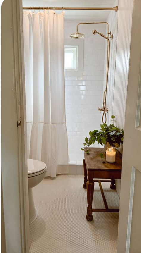 Bathroom Under Window, Modern Mexican Bathroom, Bench In Bathroom, Window Above Toilet, Above Toilet, Mexican Bathroom, Bathroom Window, Modern Mexican, Bathroom Windows