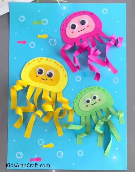 How to make Paper Octopus Craft For Kids Check more at https://www.kidsartncraft.com/paper-octopus-craft-tutorial/ Paper Octopus Craft, Paper Octopus, Octopus Craft, Octopus Crafts, Jellyfish Craft, Creation Station, Alphabet Crafts, Octopus Art, Make Paper